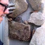 Cómo revestir una pared de piedra natural